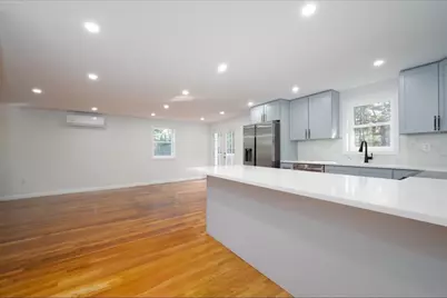 820 Center Street, Pembroke, MA 02359 - Photo 7
