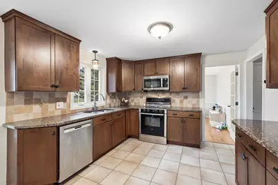 27 Eastwood Dr, Wilbraham, MA 01095 - Photo 13