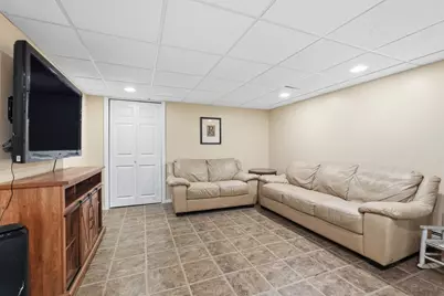 27 Eastwood Dr, Wilbraham, MA 01095 - Photo 37