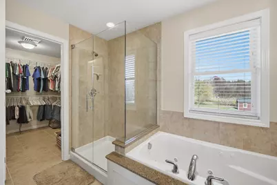 559 E State St, Granby, MA 01033 - Photo 23