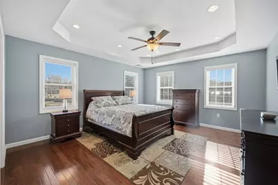 559 E State St, Granby, MA 01033 - Photo 19