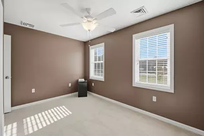 559 E State St, Granby, MA 01033 - Photo 31