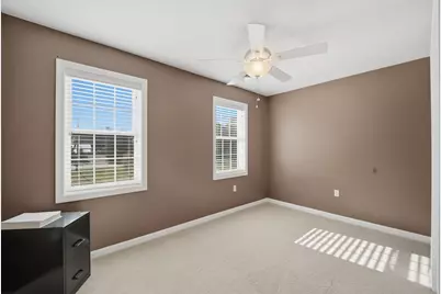 559 E State St, Granby, MA 01033 - Photo 29
