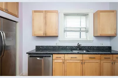 32 Almont St #32-1, Medford, MA 02155 - Photo 7