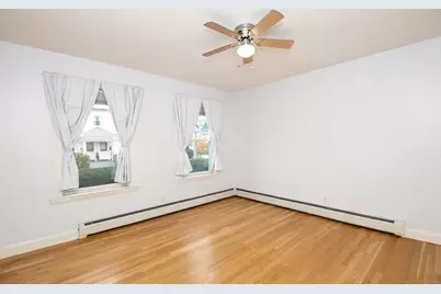 32 Almont St #32-1, Medford, MA 02155 - Photo 19