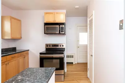 32 Almont St #32-1, Medford, MA 02155 - Photo 9