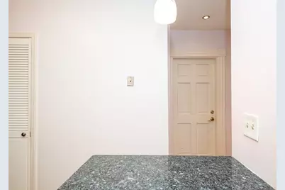 32 Almont St #32-1, Medford, MA 02155 - Photo 13