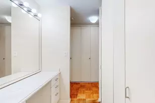 9 Hawthorne Pl, Boston, MA 02114 - Photo 5