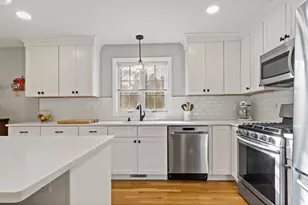 19 Cedar St, Rehoboth, MA 02769 - Photo 3