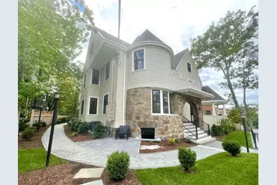 24 Selkirk #24-4, Boston, MA 02135 - Photo 1