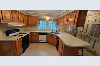 96 Trailwood Drive, Bridgewater, MA 02324 - Photo 17