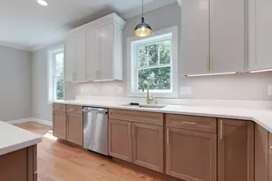 10 Pleasant St, Templeton, MA 01468 - Photo 5