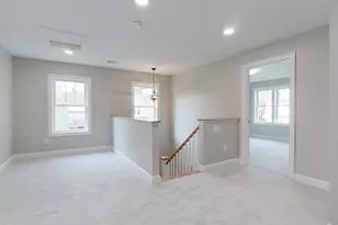 10 Pleasant St, Templeton, MA 01468 - Photo 31