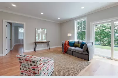 10 Pleasant St, Templeton, MA 01468 - Photo 11