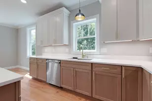 10 Pleasant St, Templeton, MA 01468 - Photo 5