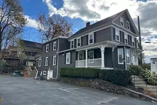 52 Pleasant St, Woburn, MA 01801 - Photo 27