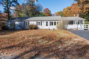 25 Lawrence Rd, Halifax, MA 02338 - Photo 3