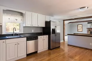 25 Lawrence Rd, Halifax, MA 02338 - Photo 5