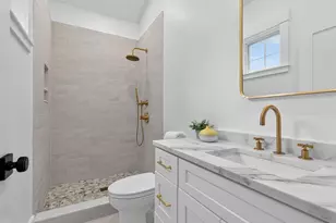 31 Houghton St, Somerville, MA 02143 - Photo 15
