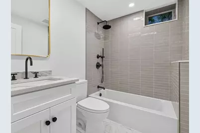 31 Houghton St #A, Somerville, MA 02143 - Photo 21