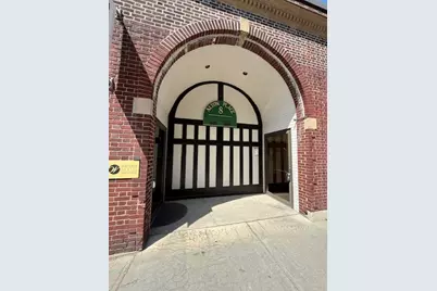 8 Alton Pl #2a, Brookline, MA 02446 - Photo 1