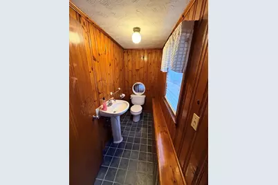 361 S Main St, Bellingham, MA 02019 - Photo 21