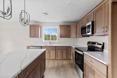 393 Court St #7, Plymouth, MA 02360 - Photo 9