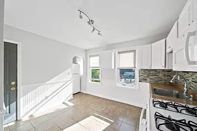 7 Tolman St #2, Boston, MA 02122 - Photo 9