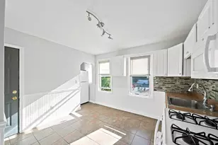 7 Tolman St, Boston, MA 02122 - Photo 9
