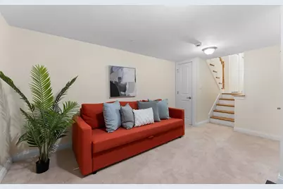 127 Harvey St, Cambridge, MA 02140 - Photo 23