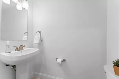 127 Harvey St, Cambridge, MA 02140 - Photo 25