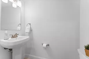 127 Harvey St, Cambridge, MA 02140 - Photo 25