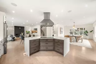 22 Mt Zion Rd, Melrose, MA 02176 - Photo 9