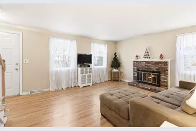 24 Maverick Dr, Mansfield, MA 02048 - Photo 7