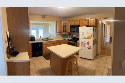 43 Birchland Avenue, Springfield, MA 01109 - Photo 3