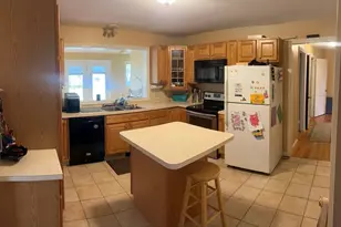 43 Birchland Ave, Springfield, MA 01109 - Photo 3