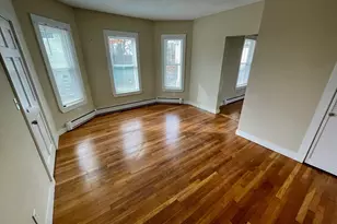 29 Bicknell St, Marlborough, MA 01752 - Photo 3