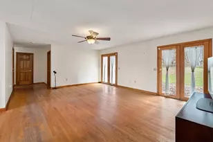 15 Sturbridge Rd, Brimfield, MA 01010 - Photo 3