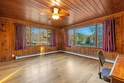 4 Pickett Ln, Greenfield, MA 01301 - Photo 15