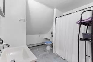 24 Adams St, Springfield, MA 01105 - Photo 9