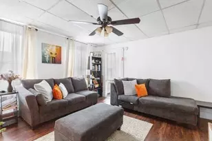 24 Adams St, Springfield, MA 01105 - Photo 3