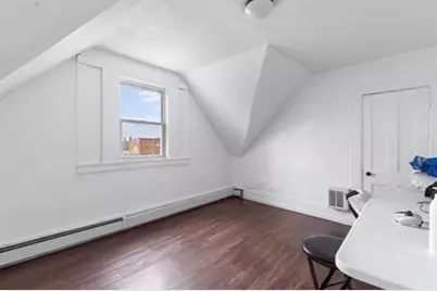 24 Adams St, Springfield, MA 01105 - Photo 7