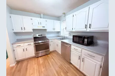 12 Regent St #2, Cambridge, MA 02140 - Photo 3