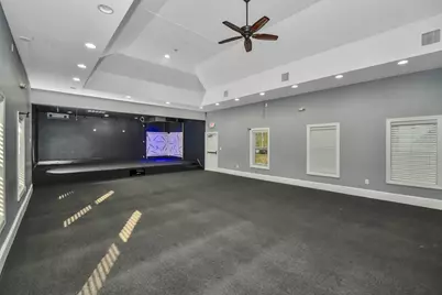 105 Pleasant St, Brockton, MA 02301 - Photo 5