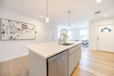 16 Boardman St #105, Boston, MA 02128 - Photo 5
