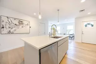 16 Boardman St, Boston, MA 02128 - Photo 5