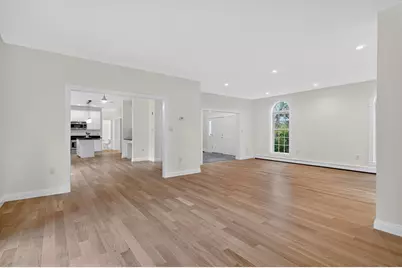 14 Pinehill Rd, Framingham, MA 01701 - Photo 11