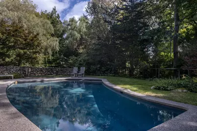 16 Vine St, Marion, MA 02738 - Photo 11