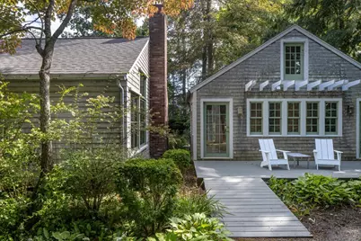 16 Vine St, Marion, MA 02738 - Photo 17