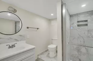 701 Hammond St, Brookline, MA 02467 - Photo 23